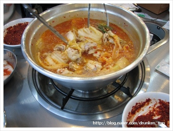 동대문닭한마리칼국수 이미지