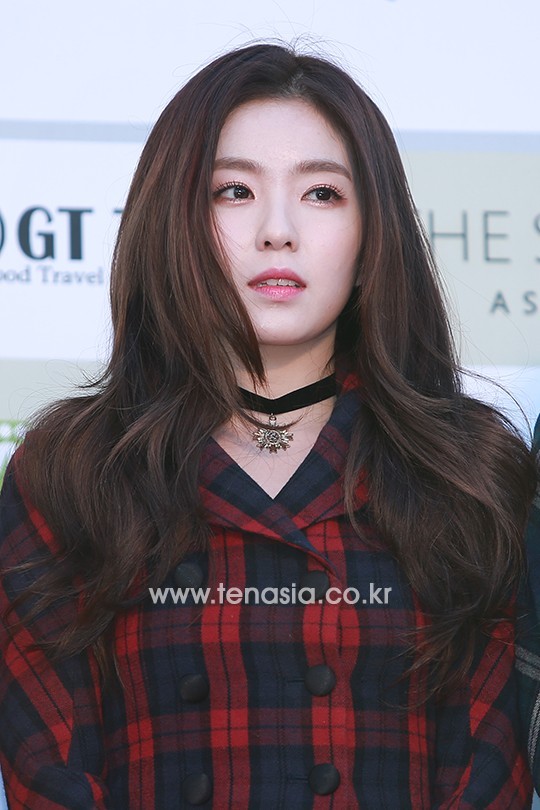 어두운 갈색으로 다시 돌아온 오늘자 아이린 | 인스티즈