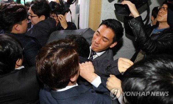 국민의당은 국민들을 위해선 왜 지난번처럼 싸우지 않는가 | 인스티즈