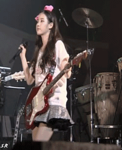 리듬타는 아이유.gif (데이터주의) | 인스티즈