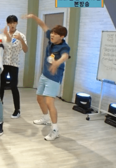팬 아닌데 저장한 쨜.jpgif | 인스티즈