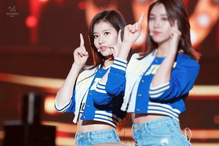 큐티섹시 사나 | 인스티즈
