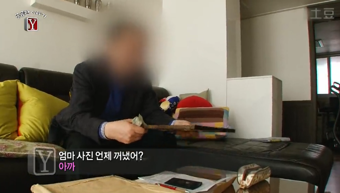 유모차 탄 아기들을 마음대로 만지고 다니는 여자 | 인스티즈
