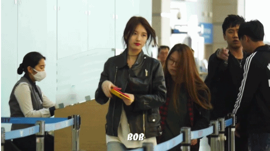 공항 수지.gif | 인스티즈
