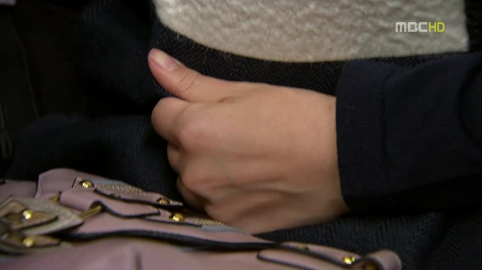 [지붕뚫고하이킥] 어이없는 일의 연속 (목도리 키스신 주의).jpg | 인스티즈