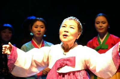 홍도야울지마라 이미지