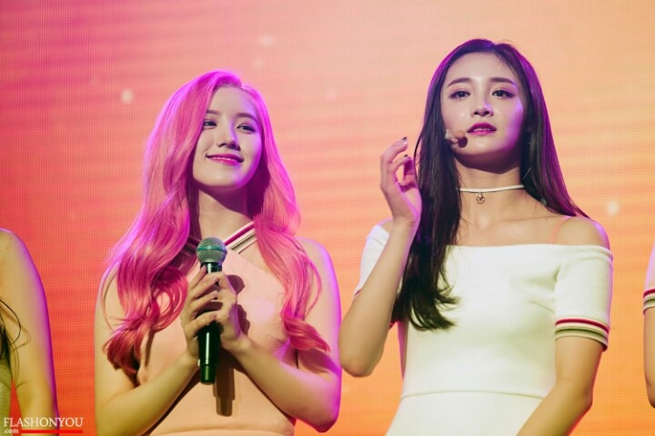 핑크핑크한 프리스틴 시연 | 인스티즈