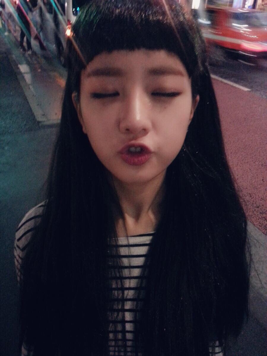 조신한척하는 윤보미 | 인스티즈