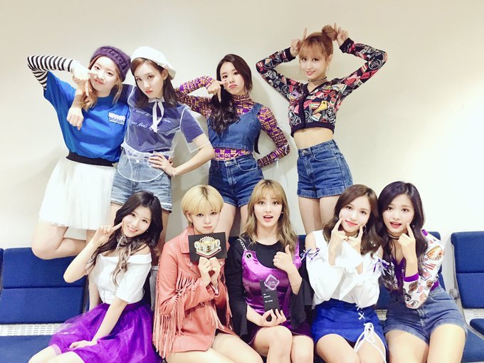 오늘자 트와이스 트윗 사진 업뎃 | 인스티즈