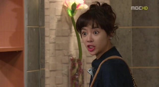 [지붕킥] 샌드위치 많이 먹기 대회에 참가한 세경 | 인스티즈