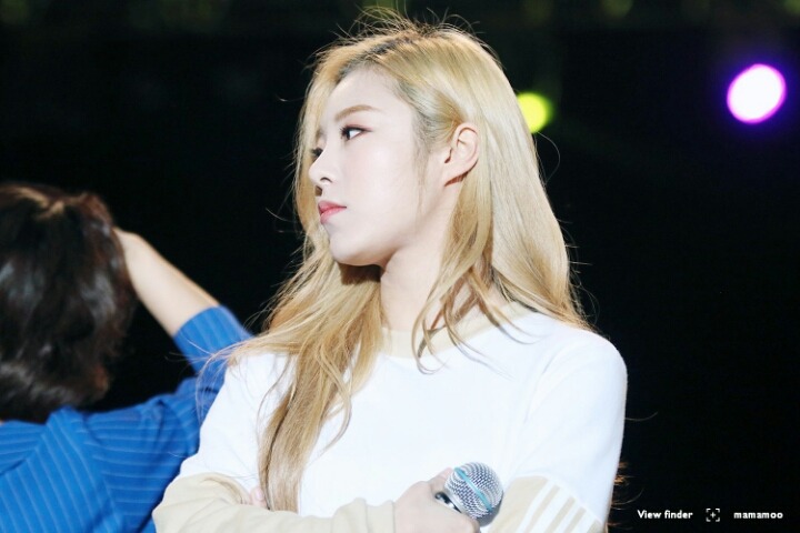 마마무 휘인 옆모습 | 인스티즈
