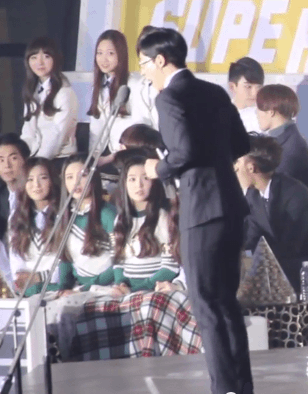 유재석보고 개 신난 아이린.gif | 인스티즈