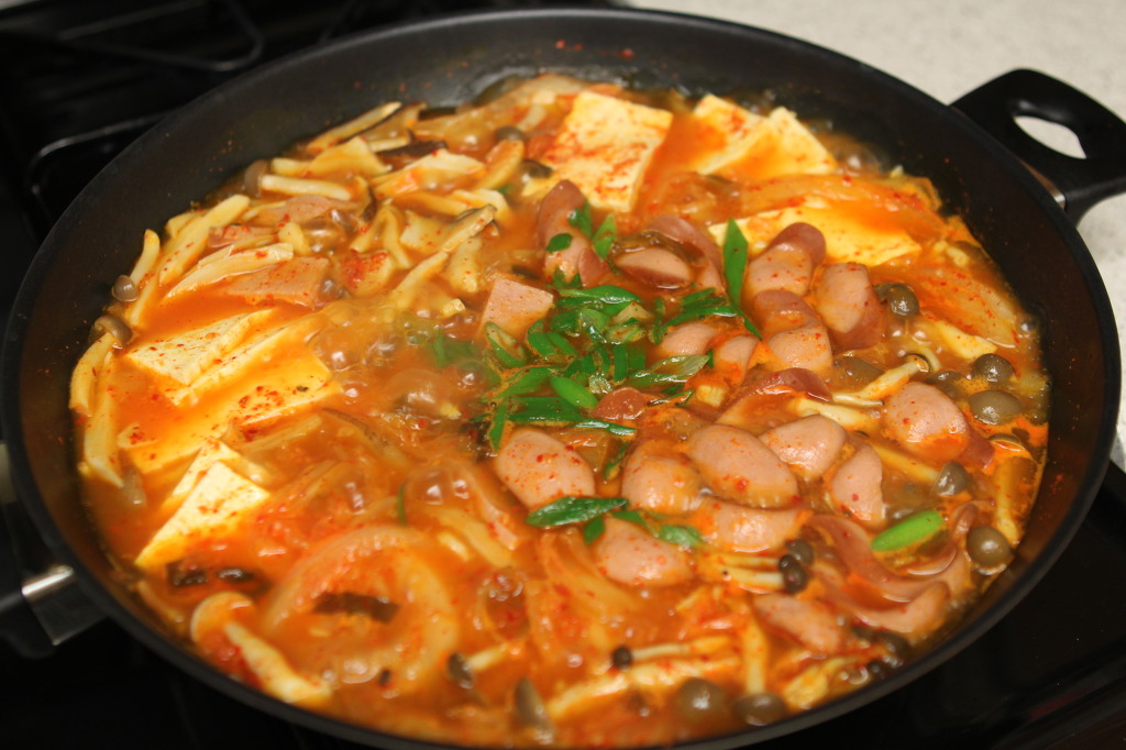 내가 먹고싶어서 올리는 부대찌개 .jpgif (움짤주의) | 인스티즈