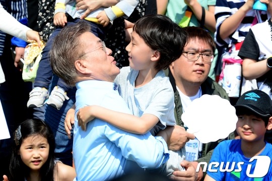 오늘자 문재인.jpg | 인스티즈