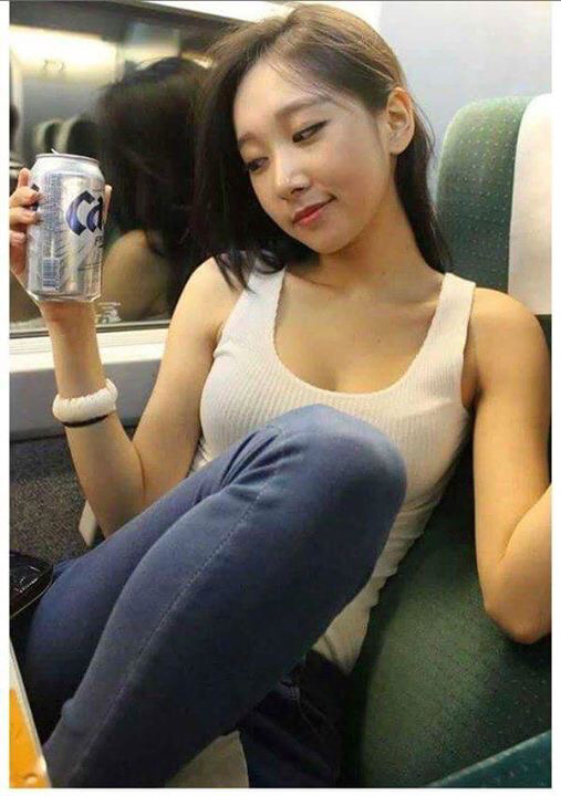 기차를 탔는데 옆자리여자가 맥주한잔 하자고한다면? | 인스티즈