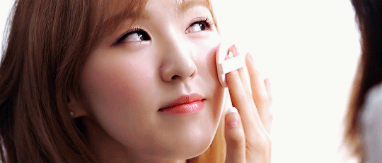 레드벨벳 화장품 광고.gif | 인스티즈