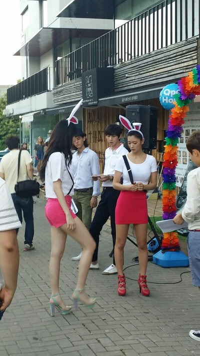 클라라 vs 유라.jpg | 인스티즈