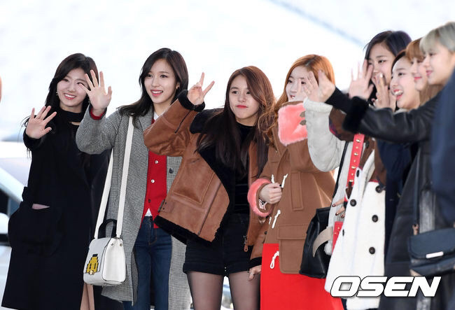 트와이스 161201 인천공항-홍콩 for MAMA | 인스티즈