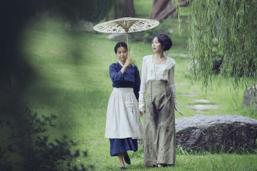 영화 ＜아가씨＞ 숙희가 진짜 하녀로 들어갔으면 바로 잘렸을 것 같은 이유들 | 인스티즈