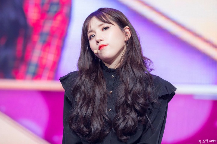 [러블리즈] 서점에 책 사러 가는길이라 명은이 | 인스티즈