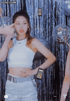 에너지파 날리는 예지 | 인스티즈