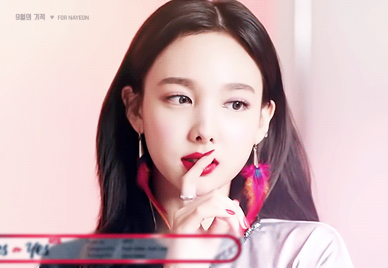 Yes Or Yes 메이킹속 나연이 | 인스티즈