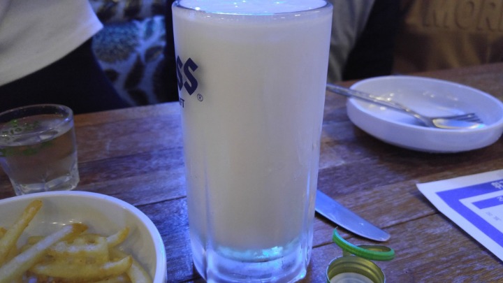너 어디가서 맥주 따르지마라.jpg | 인스티즈