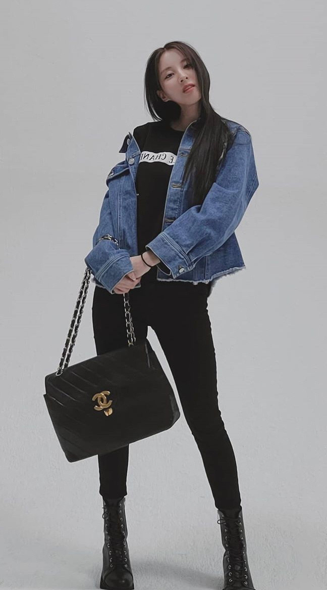 992DAE445E7CAB4124FFD9