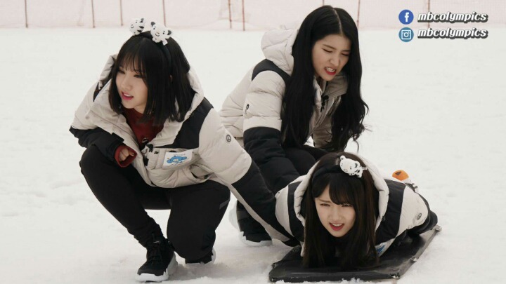 스켈레톤 체험하는 여자친구 | 인스티즈
