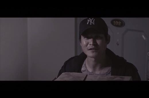 강산맨션 102호에는 살인마가 살고있다. ＜영화＞ 이웃사람 06 | 인스티즈