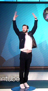 [데이터주의] 춤도 잘 추는 캡틴아메리카 ㅋㅋㅋㅋㅋㅋㅋㅋㅋ.gif | 인스티즈