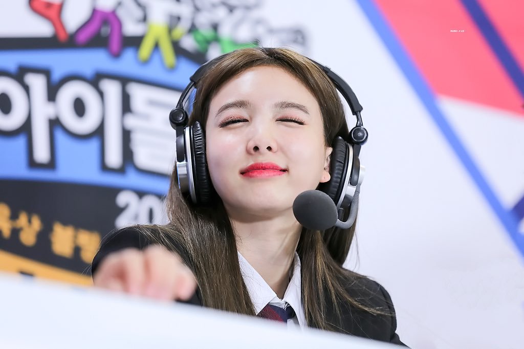 뭘 먹을때마다 레전드 찍는 나연이 ㅋㅋㅋ.jpgif | 인스티즈
