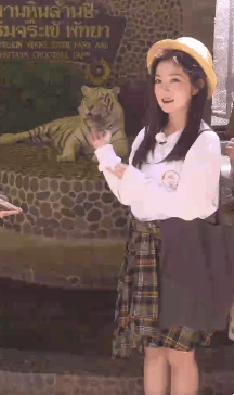 동물들이랑 교감하는 아이린.gif | 인스티즈