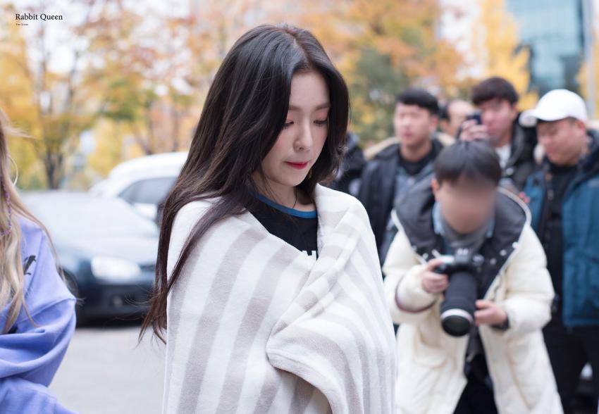 레드벨벳 뮤직뱅크 출근길 1 | 인스티즈