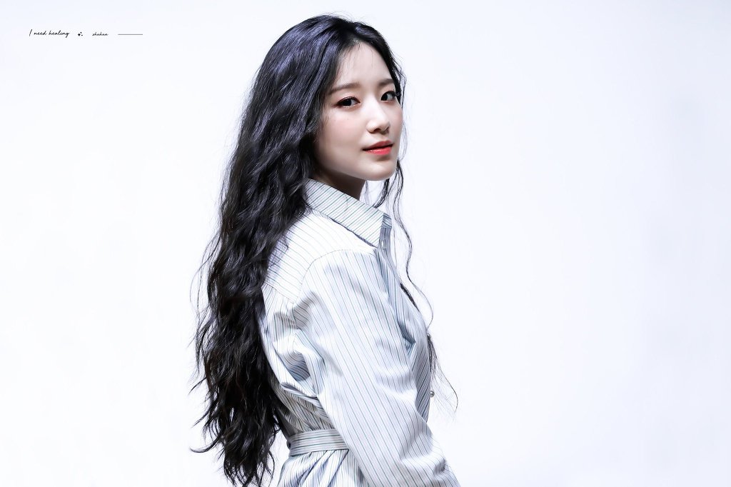 새하얀 여자아이들 슈화.jpgif | 인스티즈