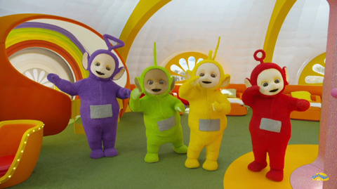 뉴 텔레토비 몸통박치기하며 노는 텔레토비.jpg (텔레토비 무서워하는 사람 주의) | 인스티즈