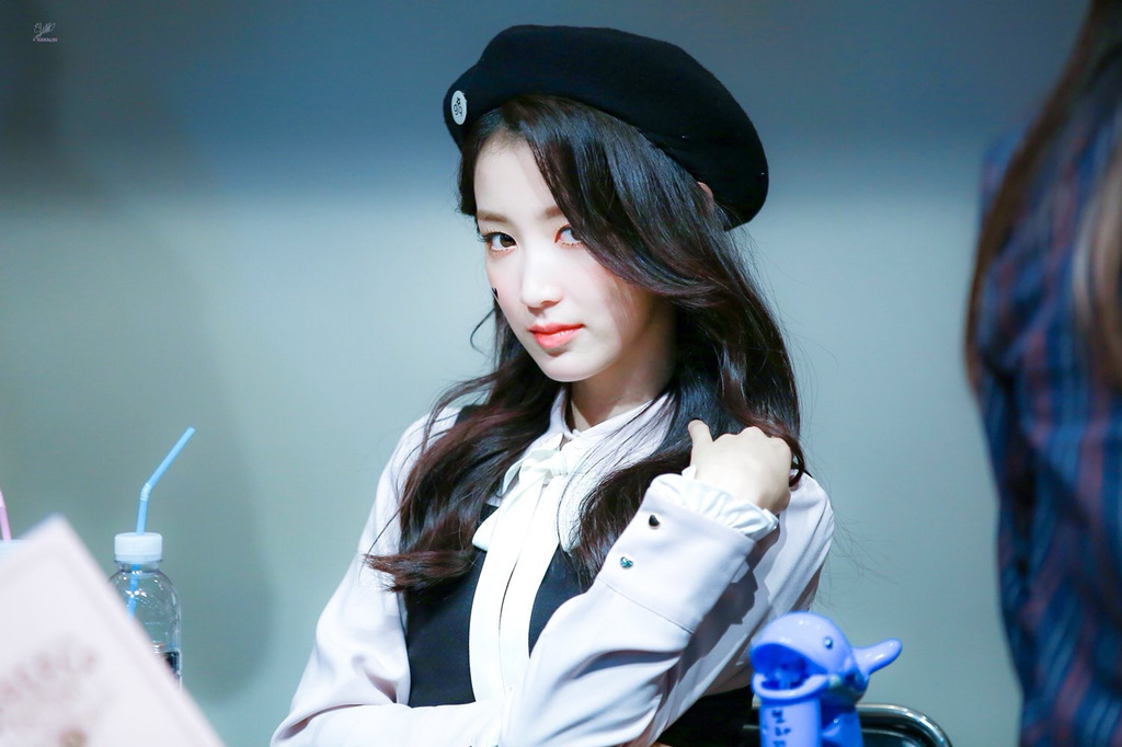 [구구단] 라디오에서 캐롤이 흘러나와서 하나 | 인스티즈