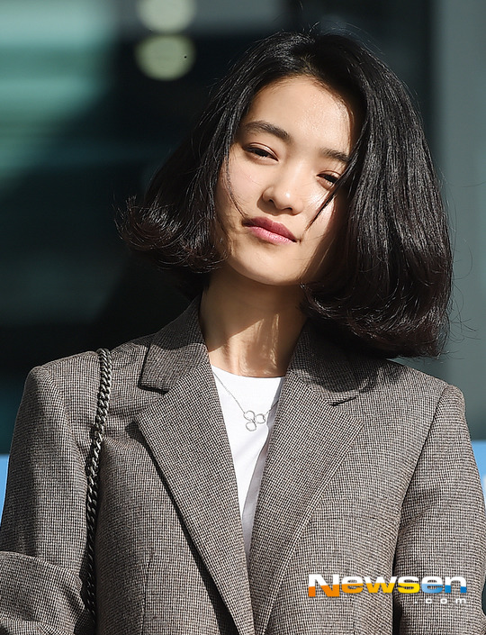 181022 ICN→BERLIN 출국하는 김태리 | 인스티즈