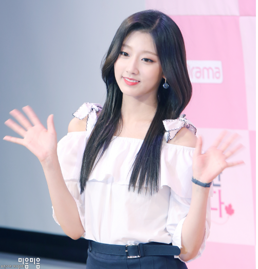 [러블리즈] 간만에 바나나우유먹어서 예인이 | 인스티즈