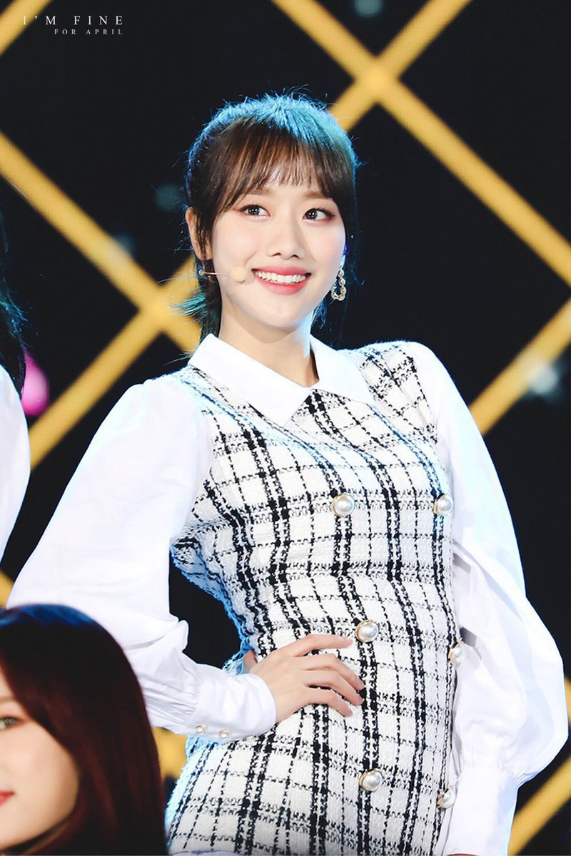 상큼하게 이쁜 에이프릴 이나은.jpgif | 인스티즈