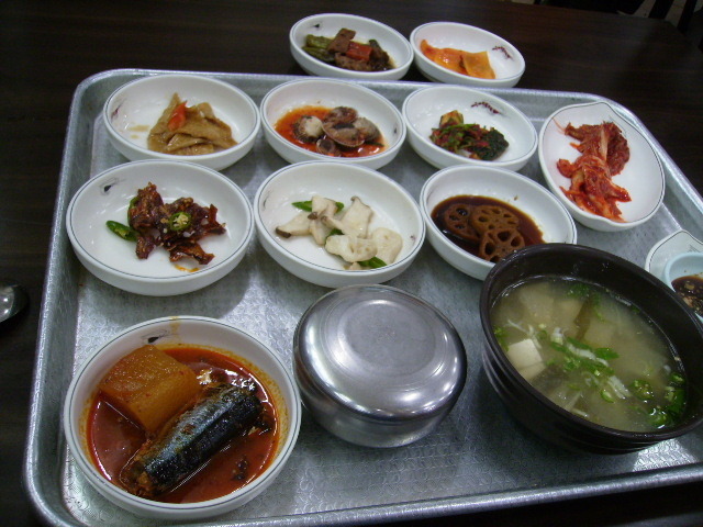 하루종일 안 먹고 한끼 선택해야 한다면 국밥 vs 백반 | 인스티즈