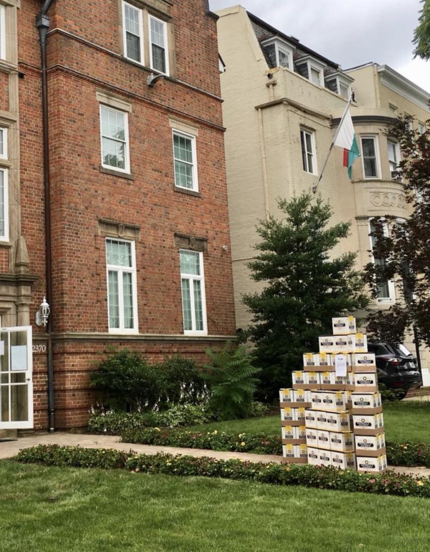 멕시코 주재 대한민국 대사관에 날아온 선물.jpg | 인스티즈