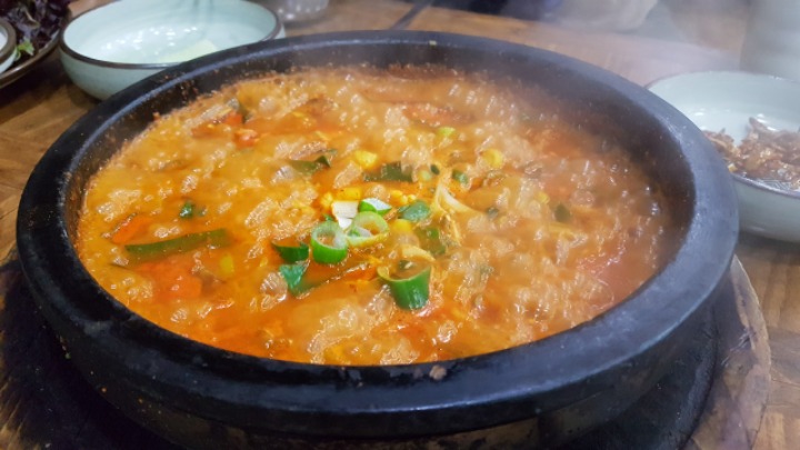 봄내멸치쌈밥 이미지