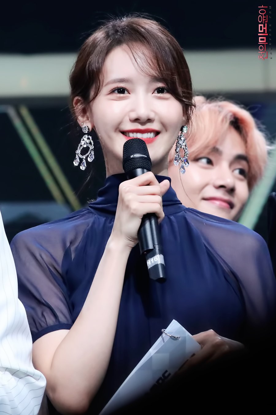 99B33A435C46E22D0D19EB