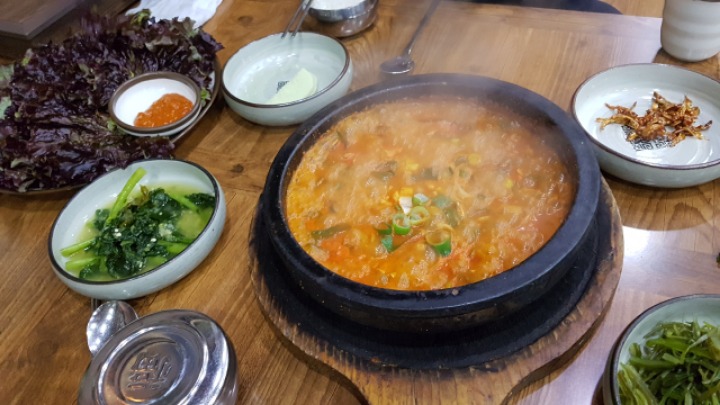 봄내멸치쌈밥 이미지