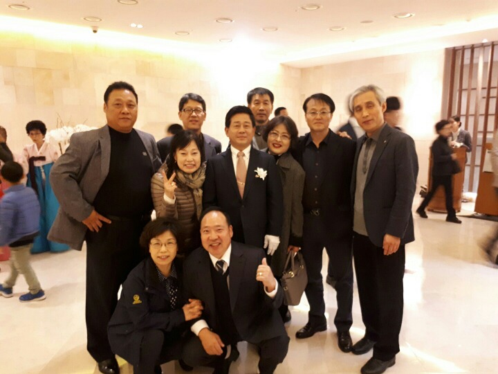동익 이미지