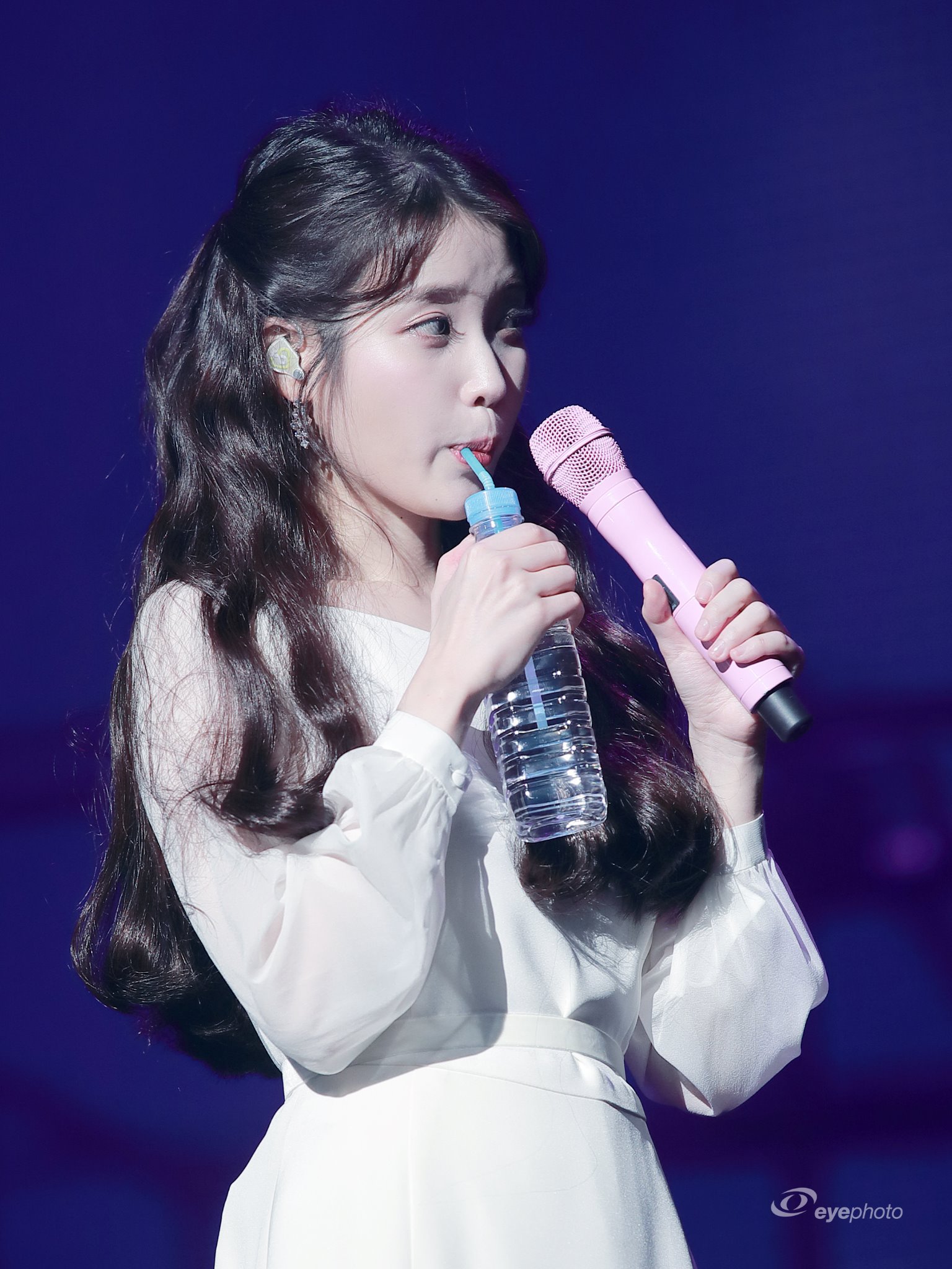여러분 아이유나 보고 가시죠.jpgif | 인스티즈