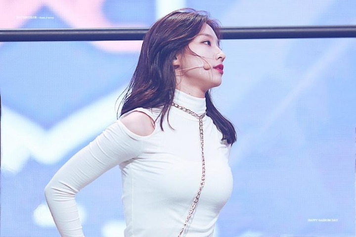 프로미스나인 이새롬 쎈언니버전.jpgif | 인스티즈