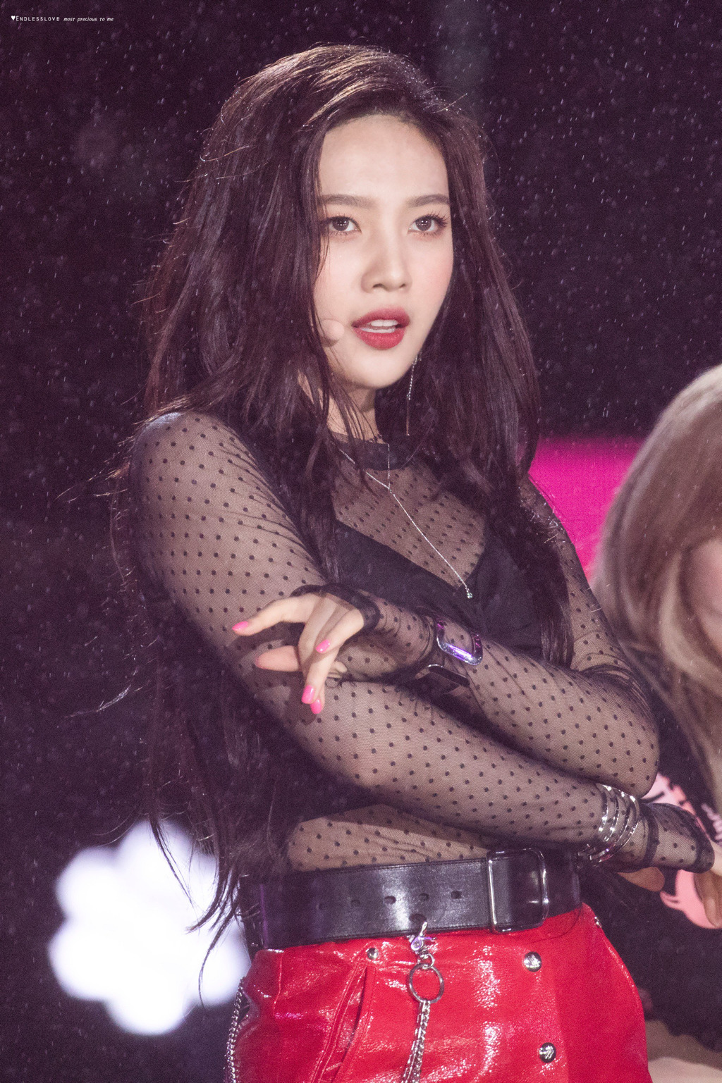 헤이즈가 좋아하는 여자아이돌.jpgif | 인스티즈