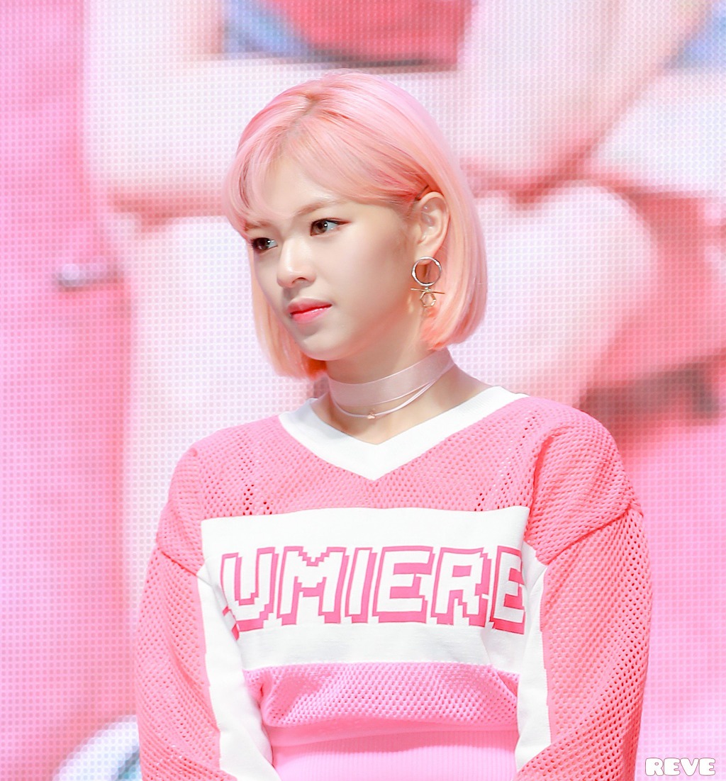분위기있는 트와이스 정연.jpg | 인스티즈